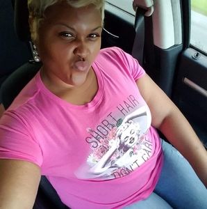 Meet your Posher, Denise